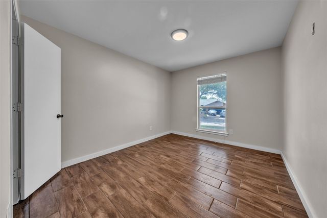 6801 Penhurst Drive, Fort Worth, TX 76133