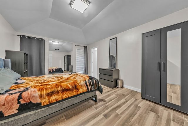 6801 Penhurst Drive, Fort Worth, TX 76133