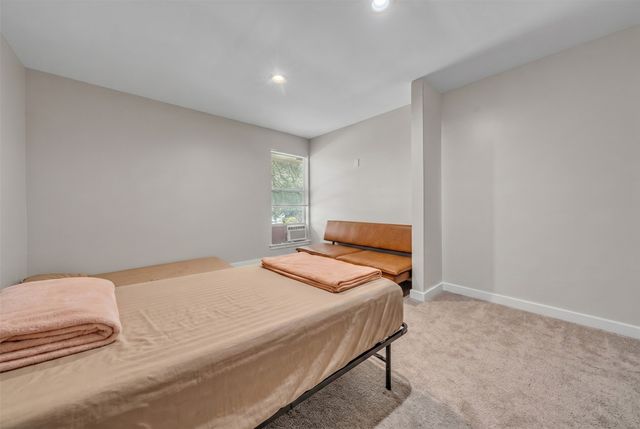 6801 Penhurst Drive, Fort Worth, TX 76133