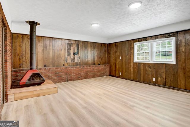 431 Pineridge Road, Forest Park, GA 30297