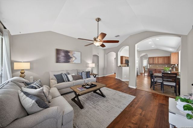 7927 Hatchmere, Converse, TX 78109