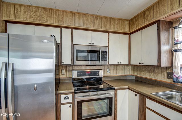 7452 E BAYWOOD Avenue, Mesa, AZ 85208