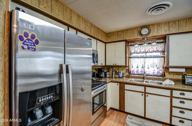 7452 E BAYWOOD Avenue, Mesa, AZ 85208