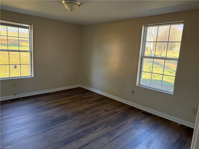 2115 Ararat Road, Ararat, NC 27007