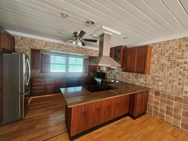 1906 S Ocean Drive, Fort Pierce, FL 34949