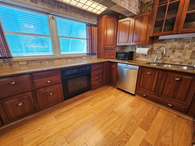 1906 S Ocean Drive, Fort Pierce, FL 34949