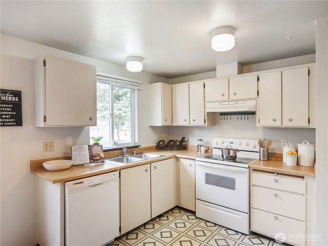 13301 45th Avenue NE, Marysville, WA 98271