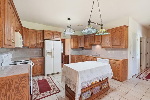 325 Cottage Creek Lane, Bee Branch, AR 72013