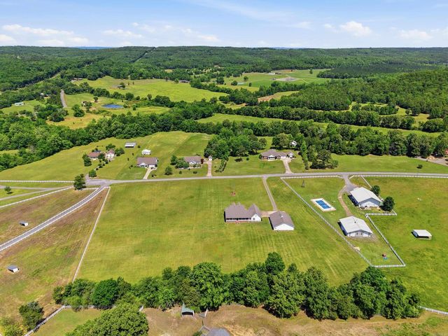 325 Cottage Creek Lane, Bee Branch, AR 72013