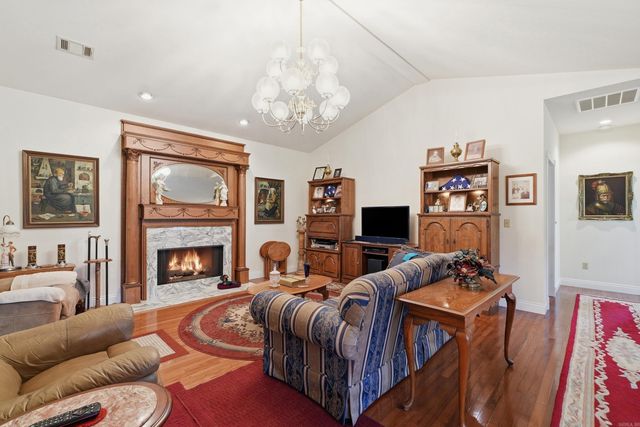325 Cottage Creek Lane, Bee Branch, AR 72013