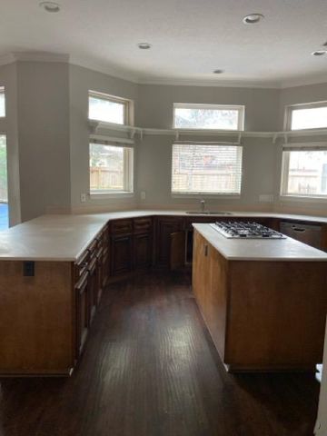 5710 Desert Oak Way, Spring, TX 77379