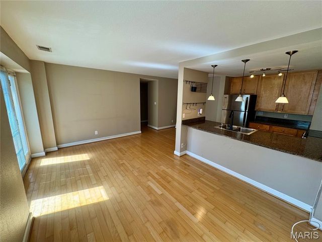 5330 Pershing Avenue 304, St Louis, MO 63112