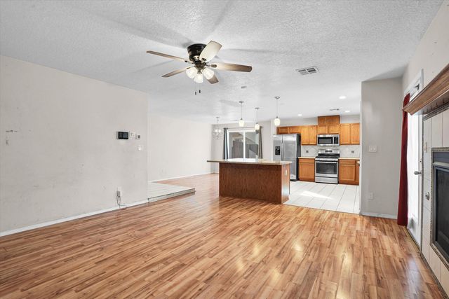 841 Marie Park Drive NE, Albuquerque, NM 87123