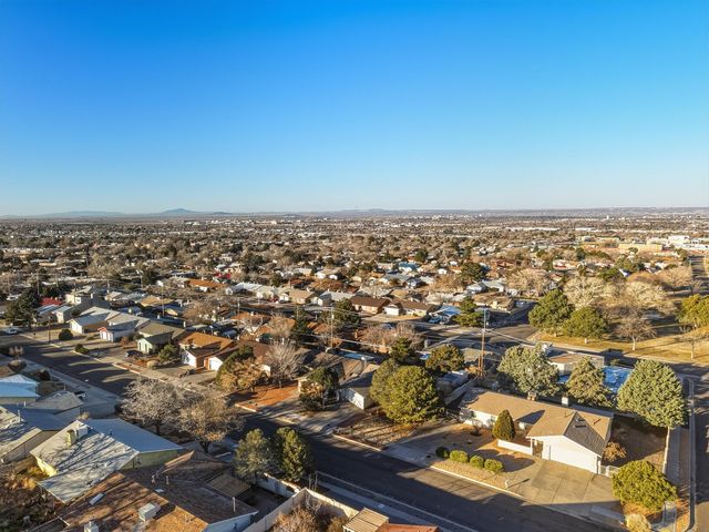 841 Marie Park Drive NE, Albuquerque, NM 87123