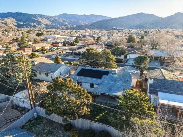 841 Marie Park Drive NE, Albuquerque, NM 87123