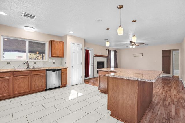 841 Marie Park Drive NE, Albuquerque, NM 87123