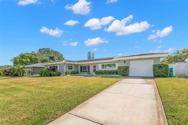 2196 INDIAN AVENUE S, Belleair Bluffs, FL 33770