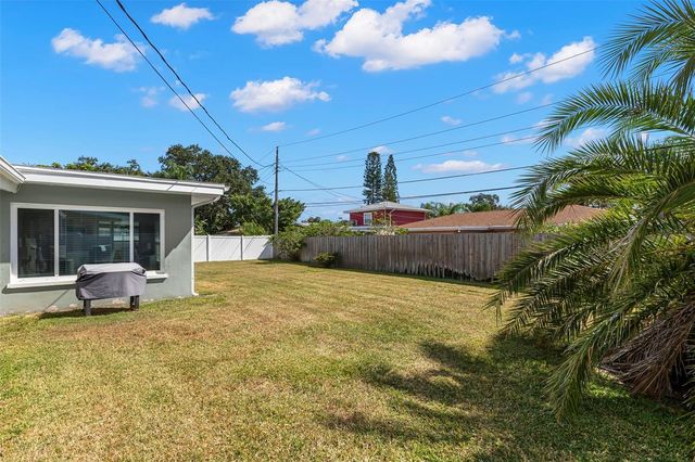 2196 INDIAN AVENUE S, Belleair Bluffs, FL 33770