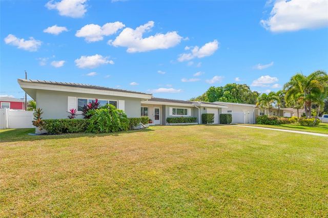 2196 INDIAN AVENUE S, Belleair Bluffs, FL 33770