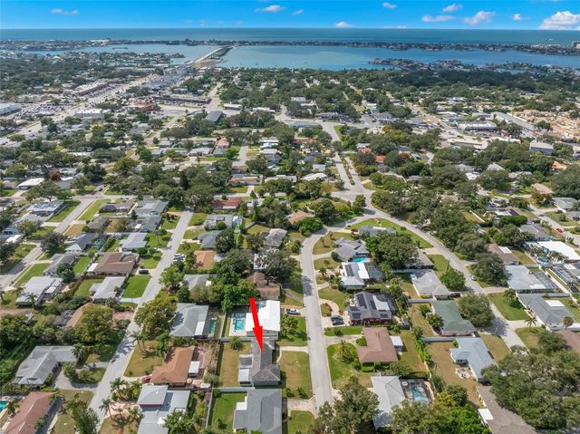 2196 INDIAN AVENUE S, Belleair Bluffs, FL 33770