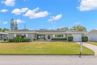 2196 INDIAN AVENUE S, Belleair Bluffs, FL 33770