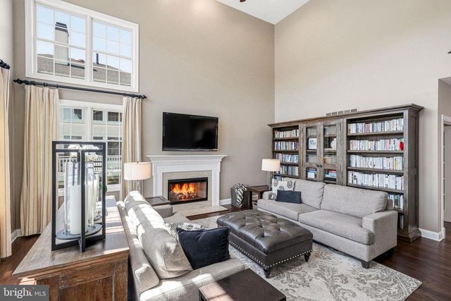 304 LAUREL CREEK BLVD, Moorestown, NJ 08057