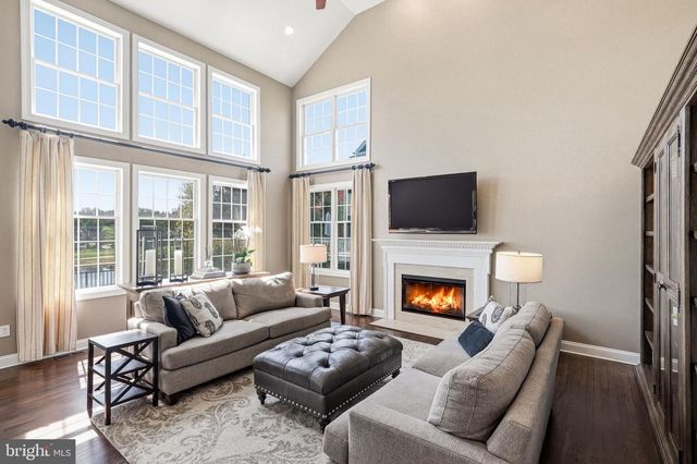 304 LAUREL CREEK BLVD, Moorestown, NJ 08057