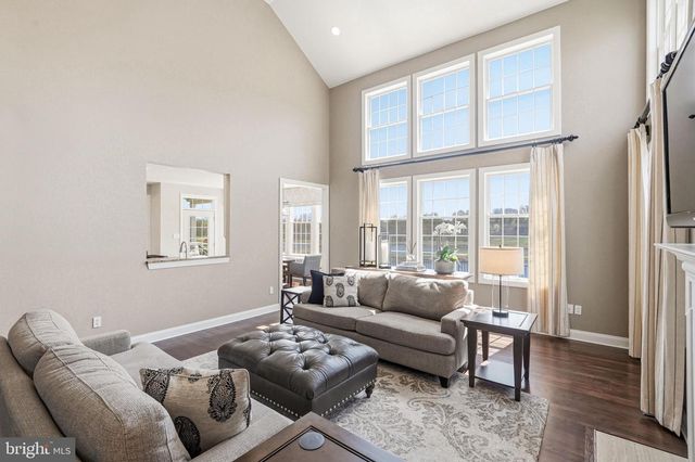 304 LAUREL CREEK BLVD, Moorestown, NJ 08057