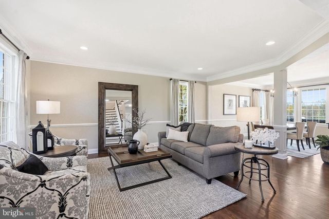 304 LAUREL CREEK BLVD, Moorestown, NJ 08057