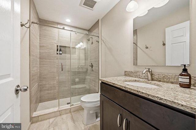 304 LAUREL CREEK BLVD, Moorestown, NJ 08057