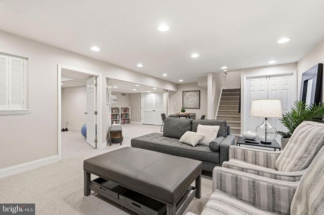 304 LAUREL CREEK BLVD, Moorestown, NJ 08057
