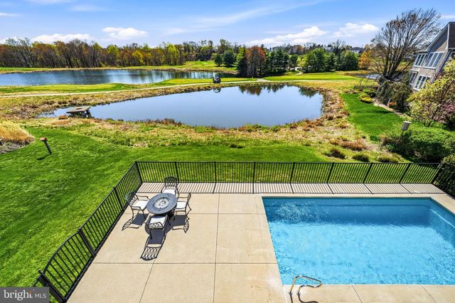 304 LAUREL CREEK BLVD, Moorestown, NJ 08057
