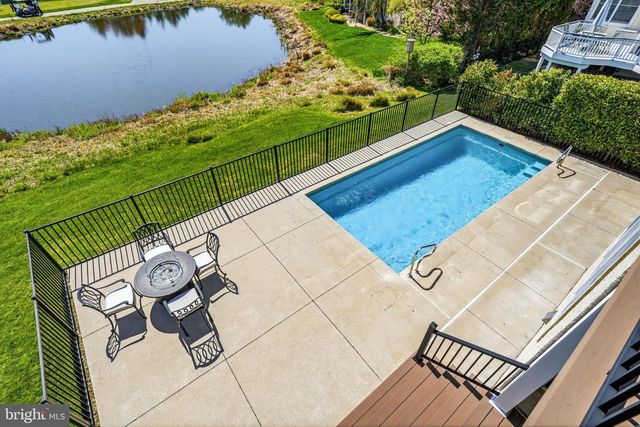 304 LAUREL CREEK BLVD, Moorestown, NJ 08057