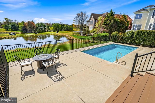304 LAUREL CREEK BLVD, Moorestown, NJ 08057