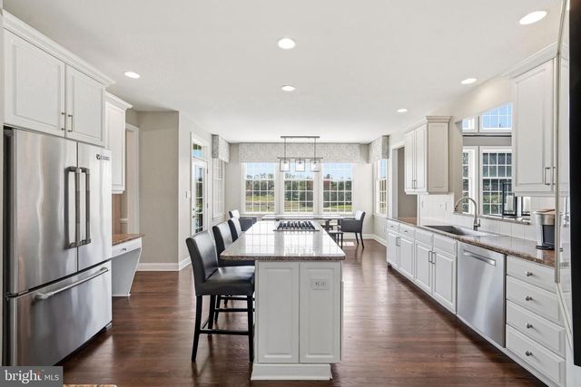 304 LAUREL CREEK BLVD, Moorestown, NJ 08057