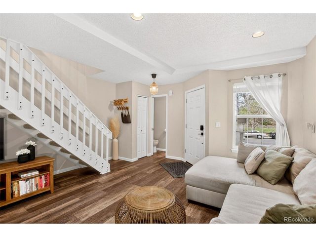 8698 W Plymouth Ave, Littleton, CO 80128