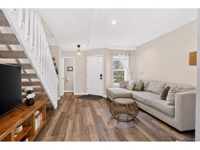 8698 W Plymouth Ave, Littleton, CO 80128