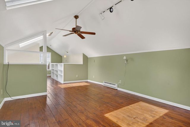 73 N DUKE ST, Millersville, PA 17551