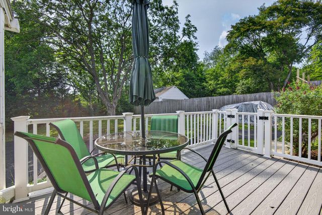 73 N DUKE ST, Millersville, PA 17551