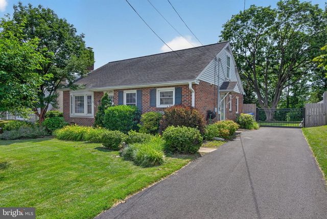 73 N DUKE ST, Millersville, PA 17551