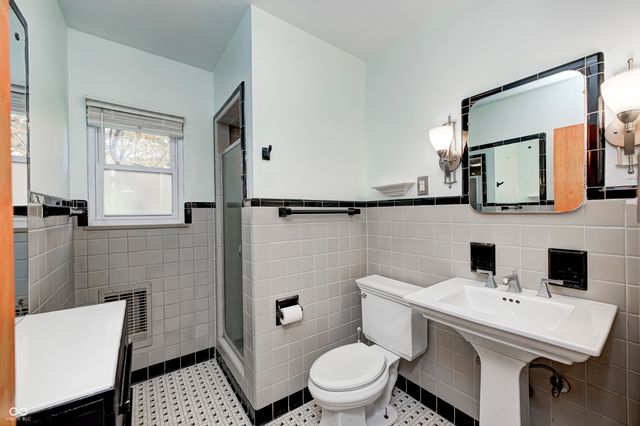 6065 Gladden Drive, Indianapolis, IN 46220