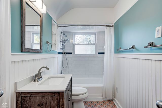 6065 Gladden Drive, Indianapolis, IN 46220