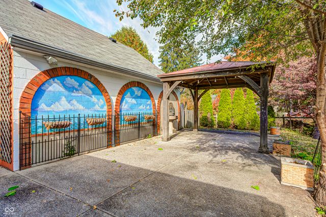 6065 Gladden Drive, Indianapolis, IN 46220