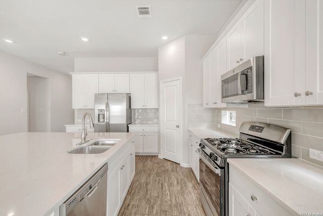 22511 CARRIAGE BLF, San Antonio, TX 78261