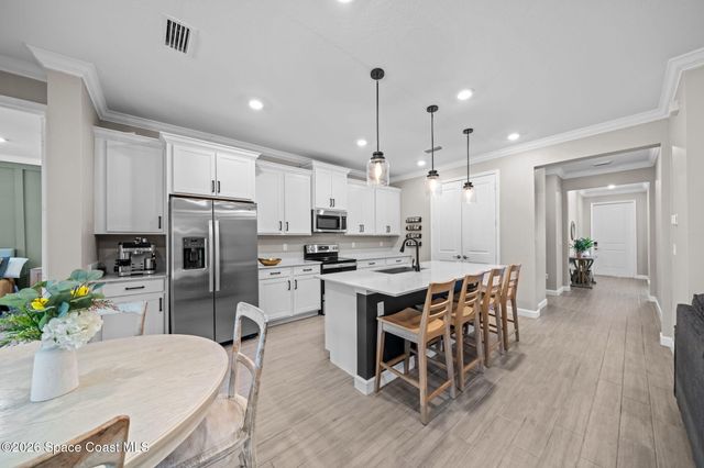 492 Veridian Circle NW, Palm Bay, FL 32907