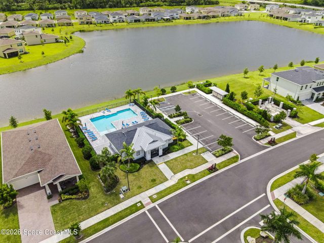 492 Veridian Circle NW, Palm Bay, FL 32907