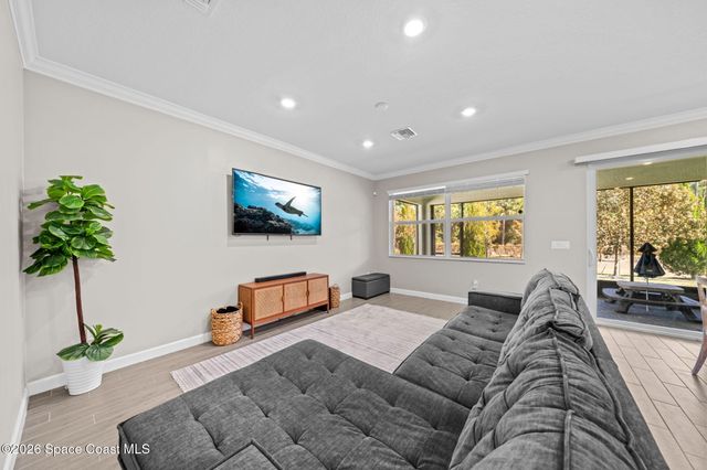 492 Veridian Circle NW, Palm Bay, FL 32907