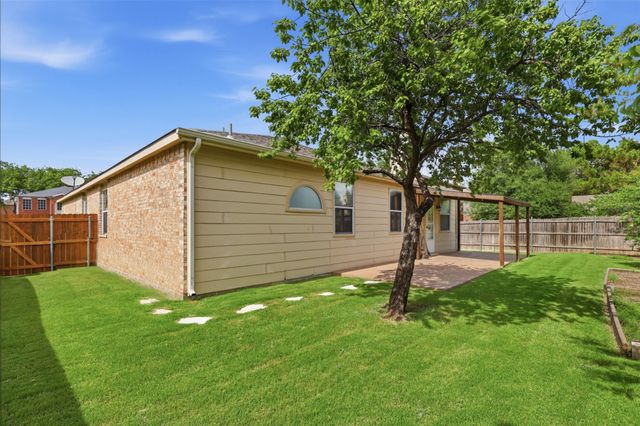 2004 Apple Drive, Little Elm, TX 75068