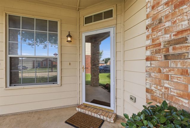 2004 Apple Drive, Little Elm, TX 75068
