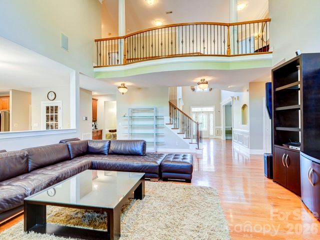 725 Wild Berry Court, Waxhaw, NC 28173